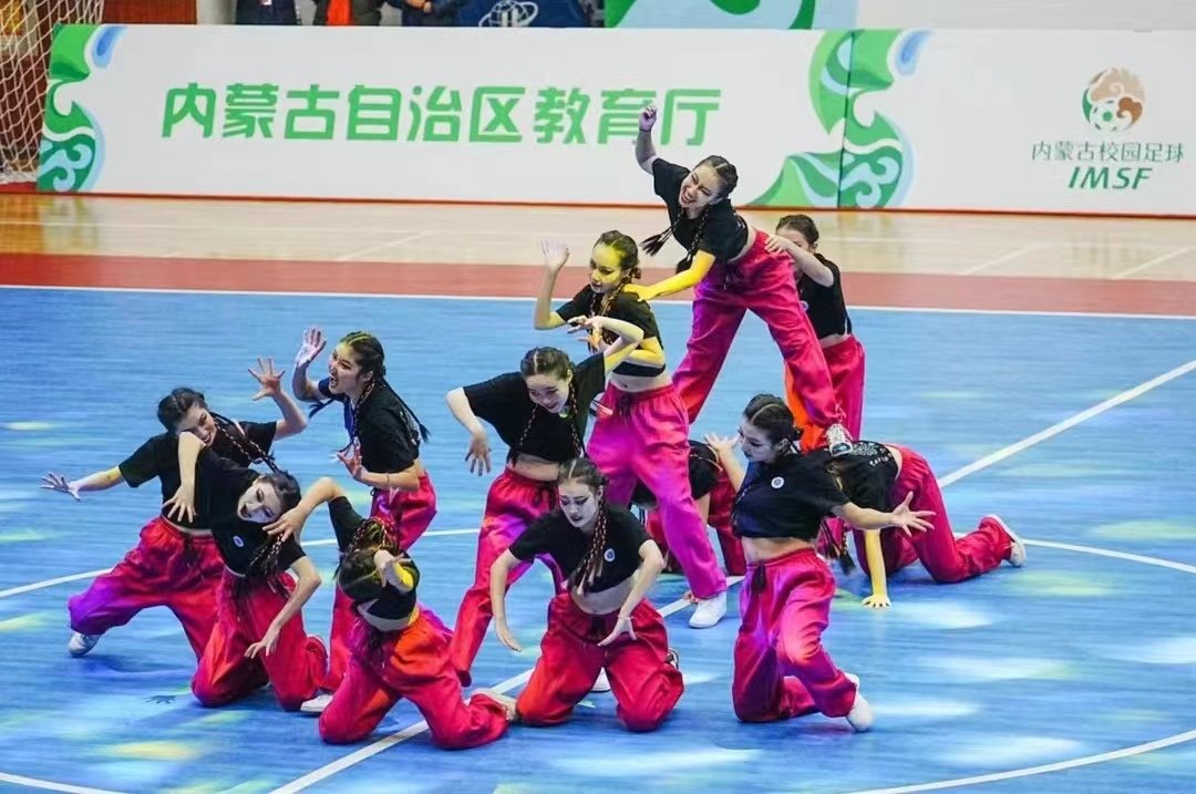 为庆祝中国共产党成立105周年